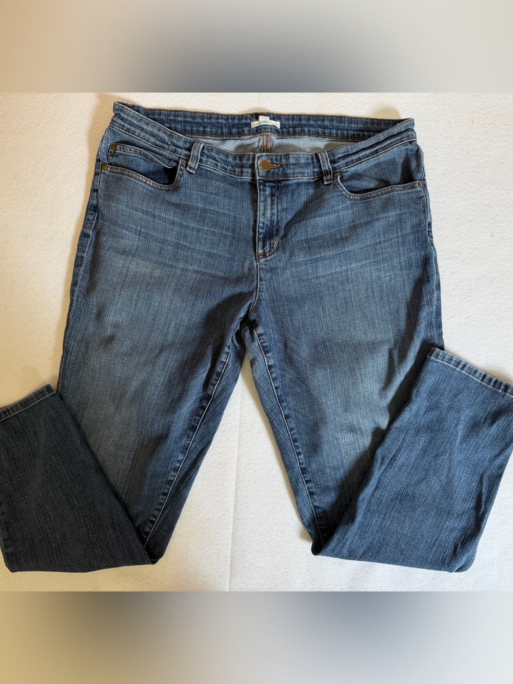 Eileen Fisher Classic Blue Denim Jeans Straight Leg Mid Rise